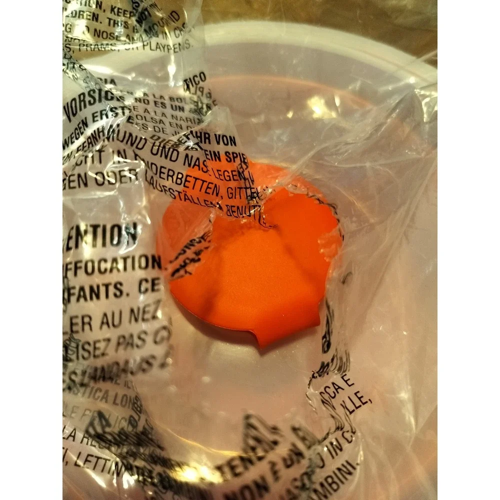 New‎ Pampered Chef Family Size Microwave Popcorn Maker